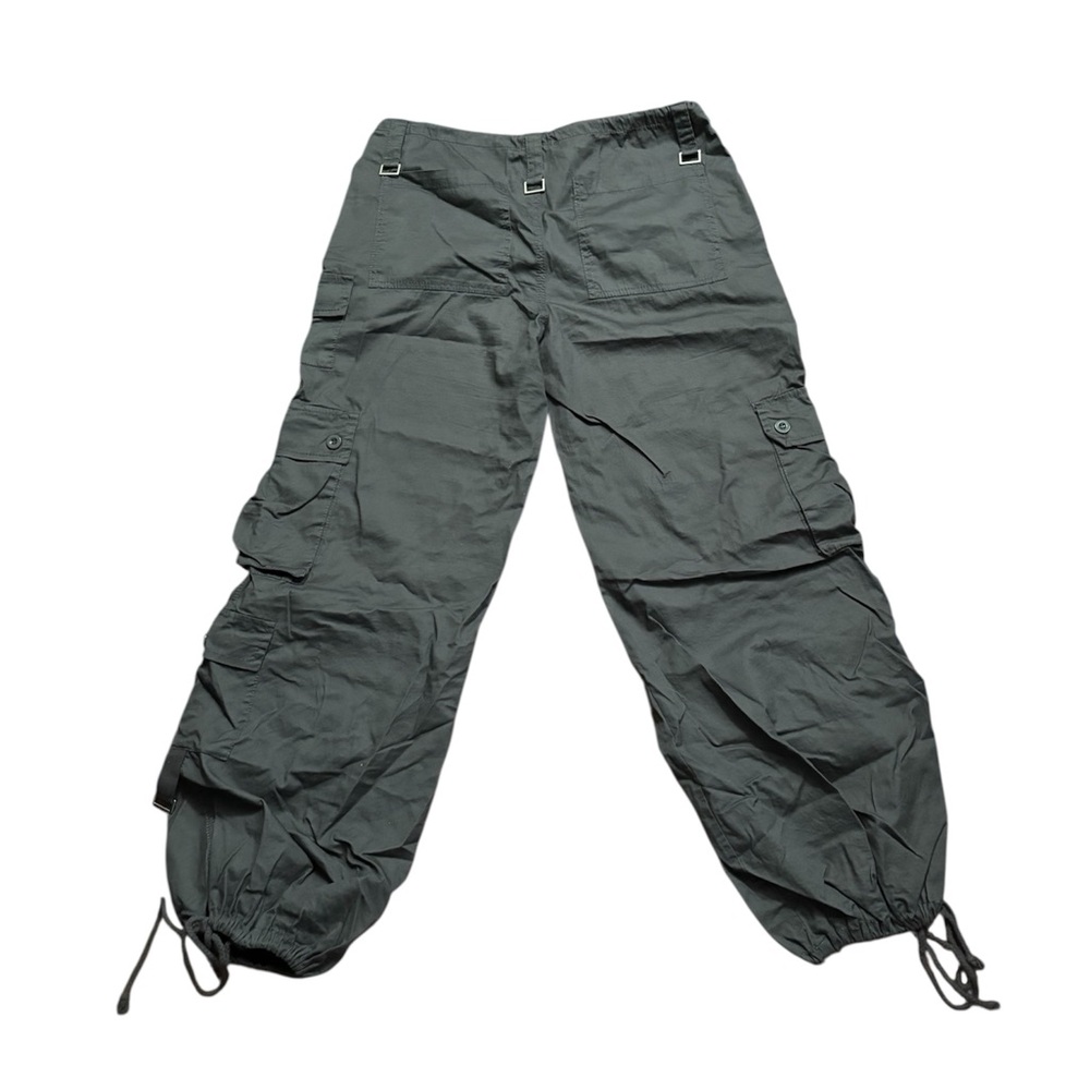 gray cargo pants - Picture 2 of 3